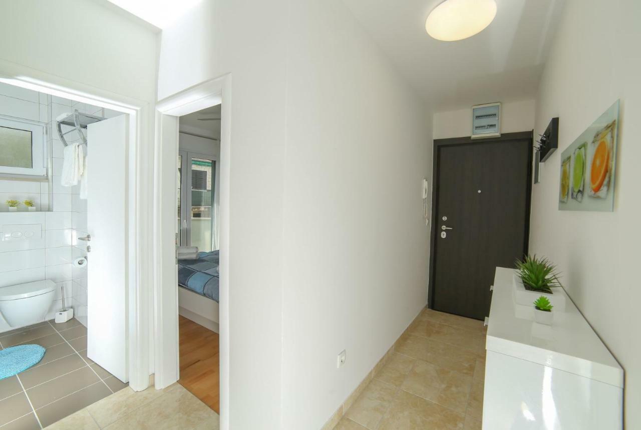 Amazing Luxury 4Star Apartment Laura Supetar Exterior photo